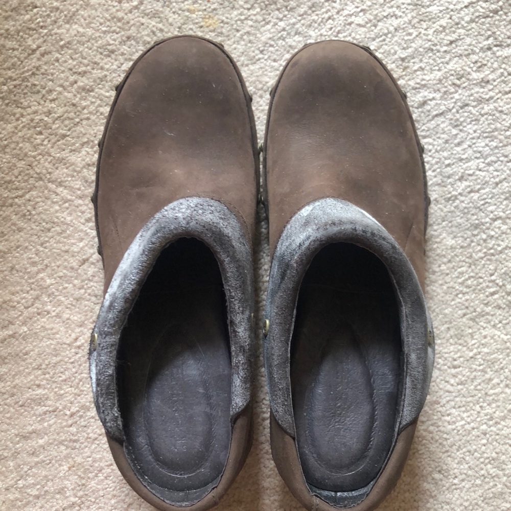 Merrell clogs! Never worn!